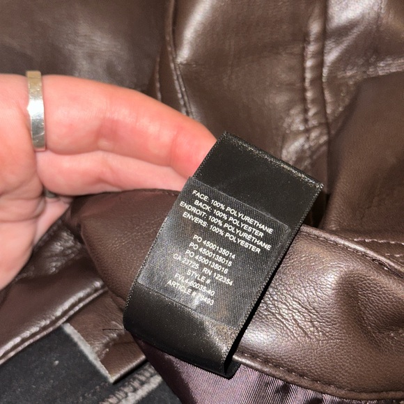 Aritzia Wilfred The Melina Cropped Faux Leather Pant color dark brown Size 4 - Picture 14 of 16